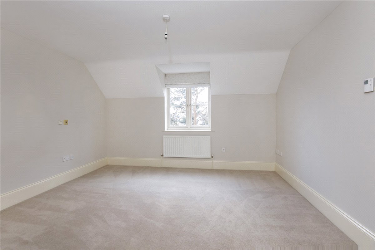 4 bedroom House, The Square, Dringhouses, YO24 - , Image 7