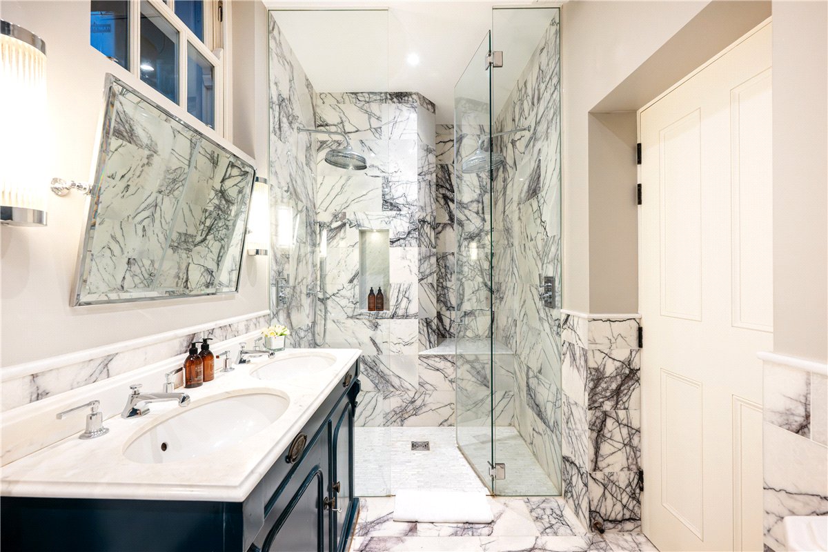 2 bedroom Flat, Strand, Covent Garden, WC2R - Available, Image 12