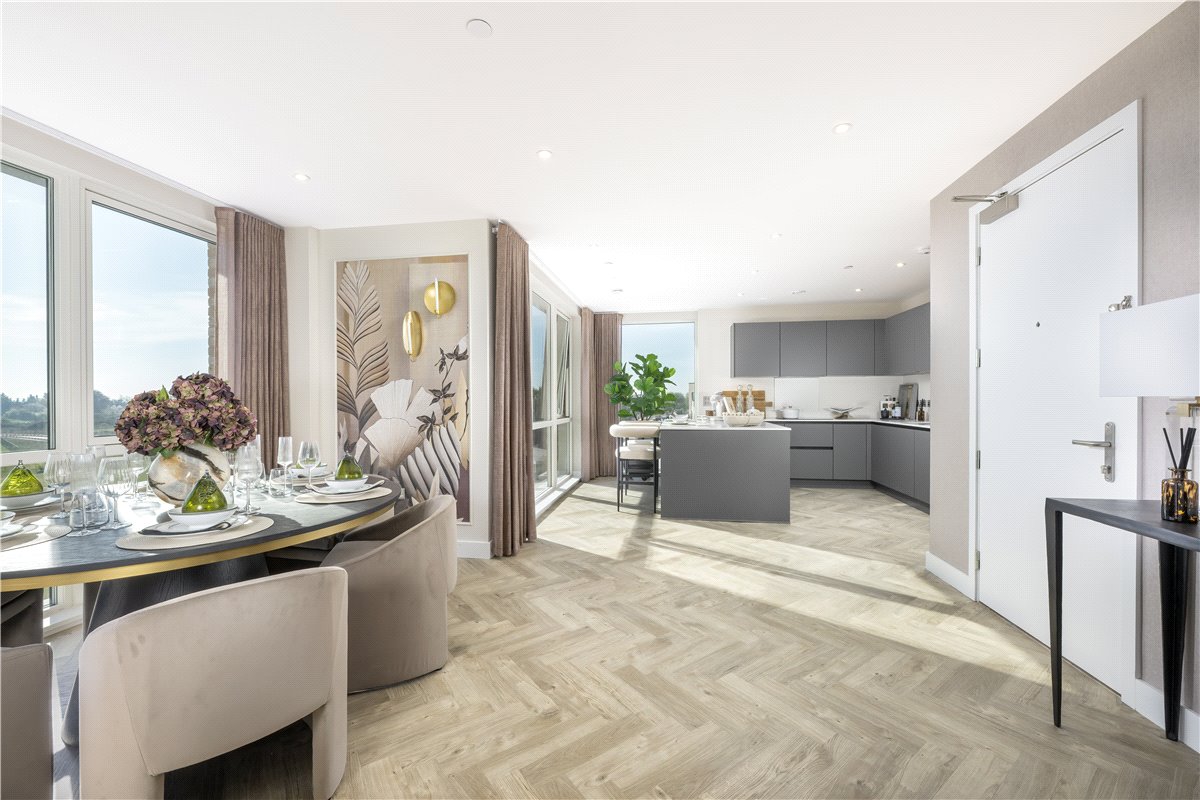 3 bedroom Flat, Eddington Avenue, Eddington, CB3 - Available, Image 2