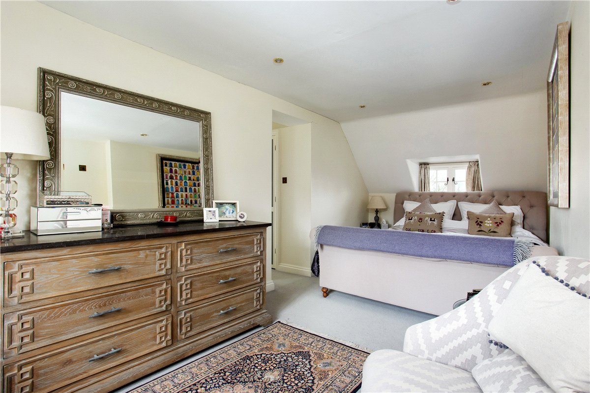 4 bedroom House, Lower Fyfield, Marlborough, SN8 - Available, Image 12