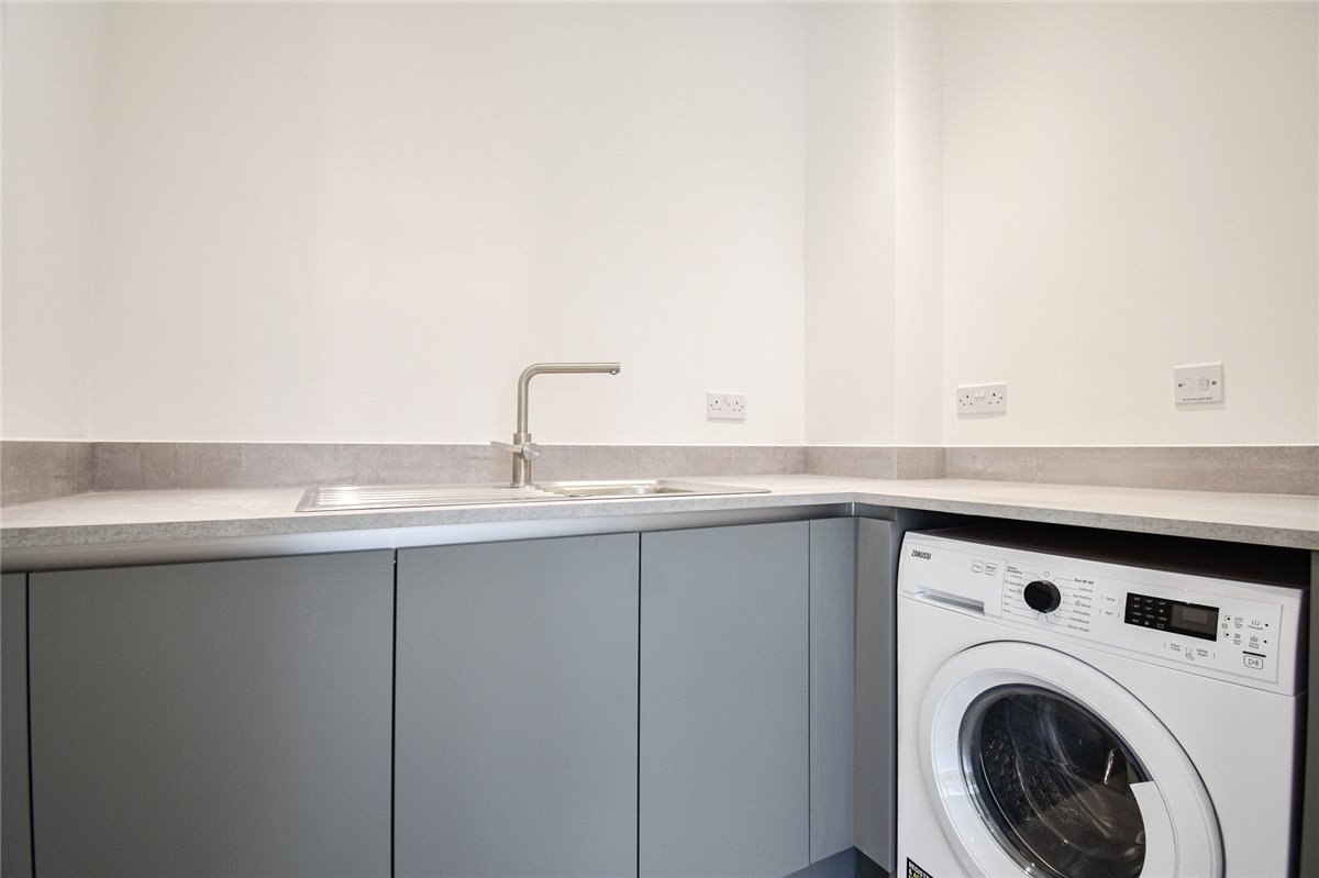 4 bedroom House, Walnut Court, Cambridge, CB5 - , Image 4
