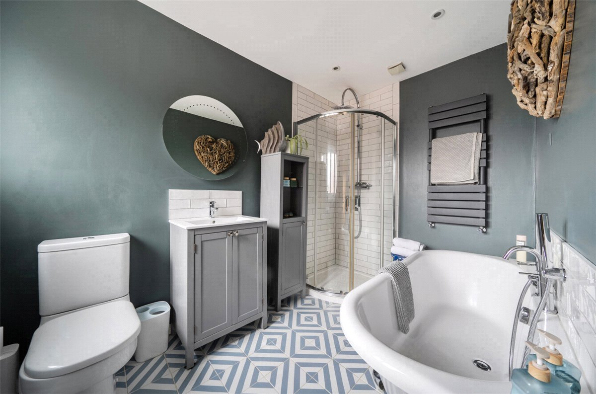 4 bedroom House, Elcot Lane, Marlborough, SN8 - Available, Image 16