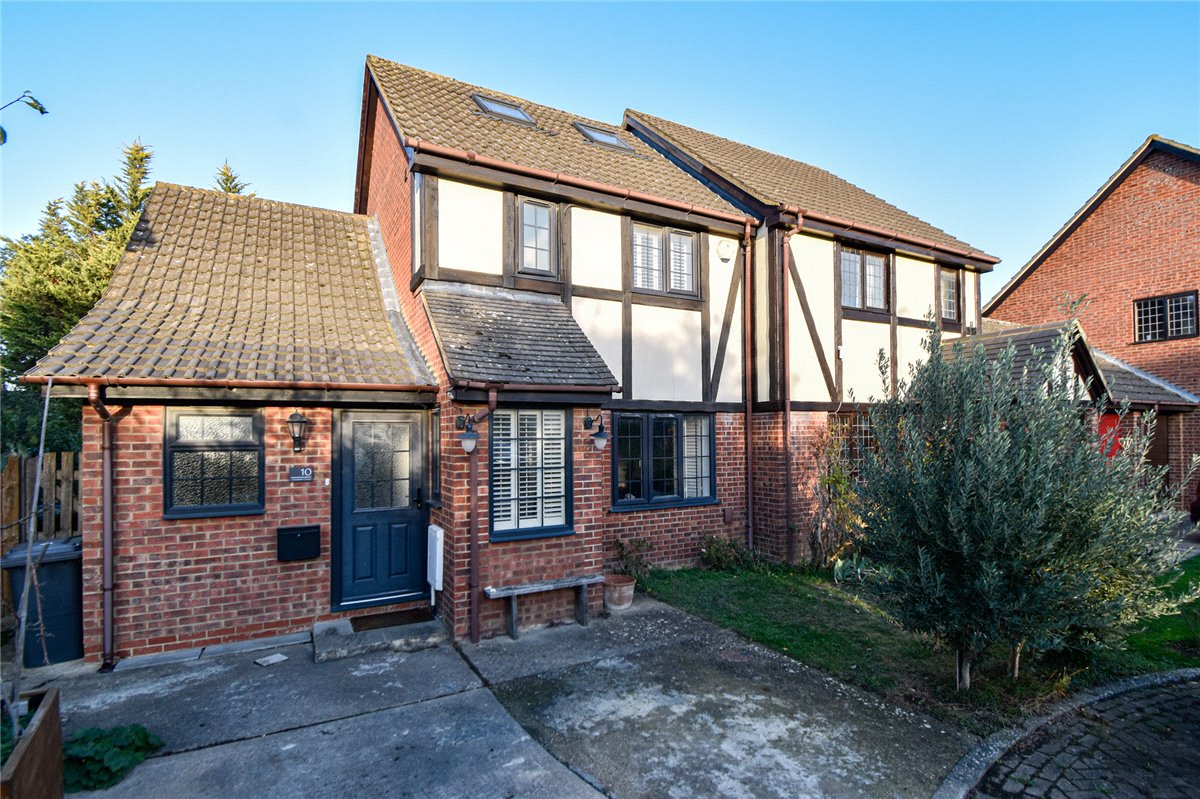 4 bedroom House, Cavesson Court, Cambridge, CB4 - Available