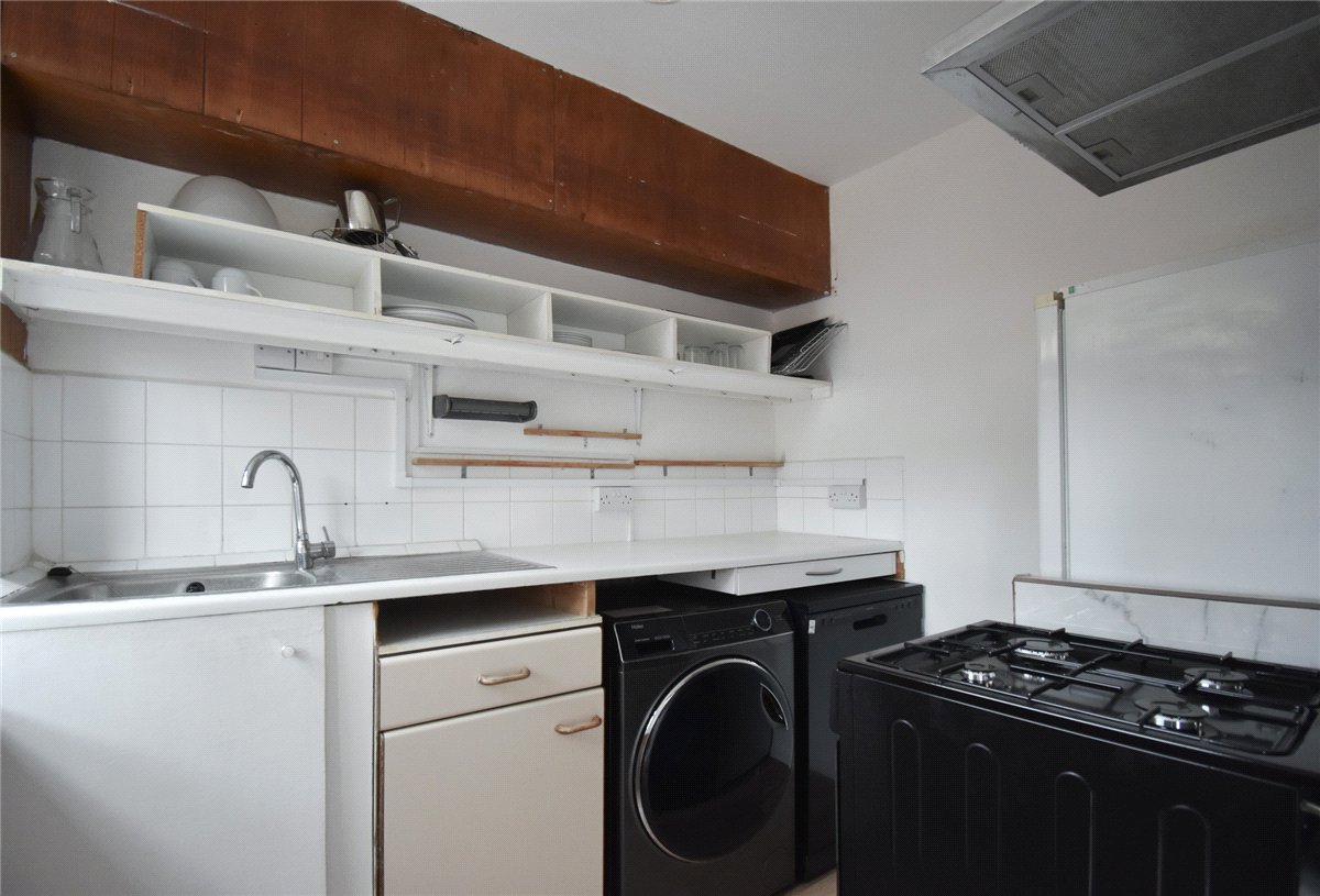 3 bedroom House, Mulberry Close, Cambridge, CB4 - Available, Image 6
