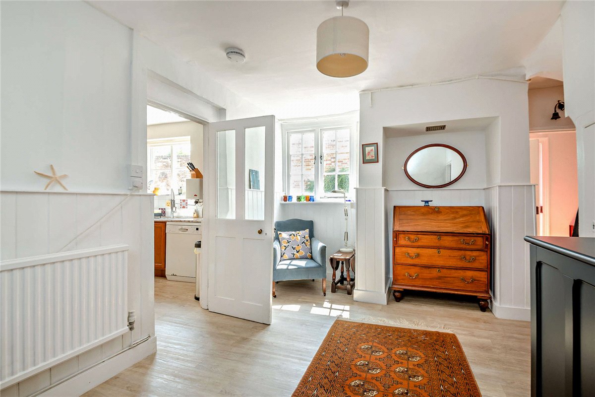 5 bedroom House, High Street, Hungerford, RG17 - Available, Image 7