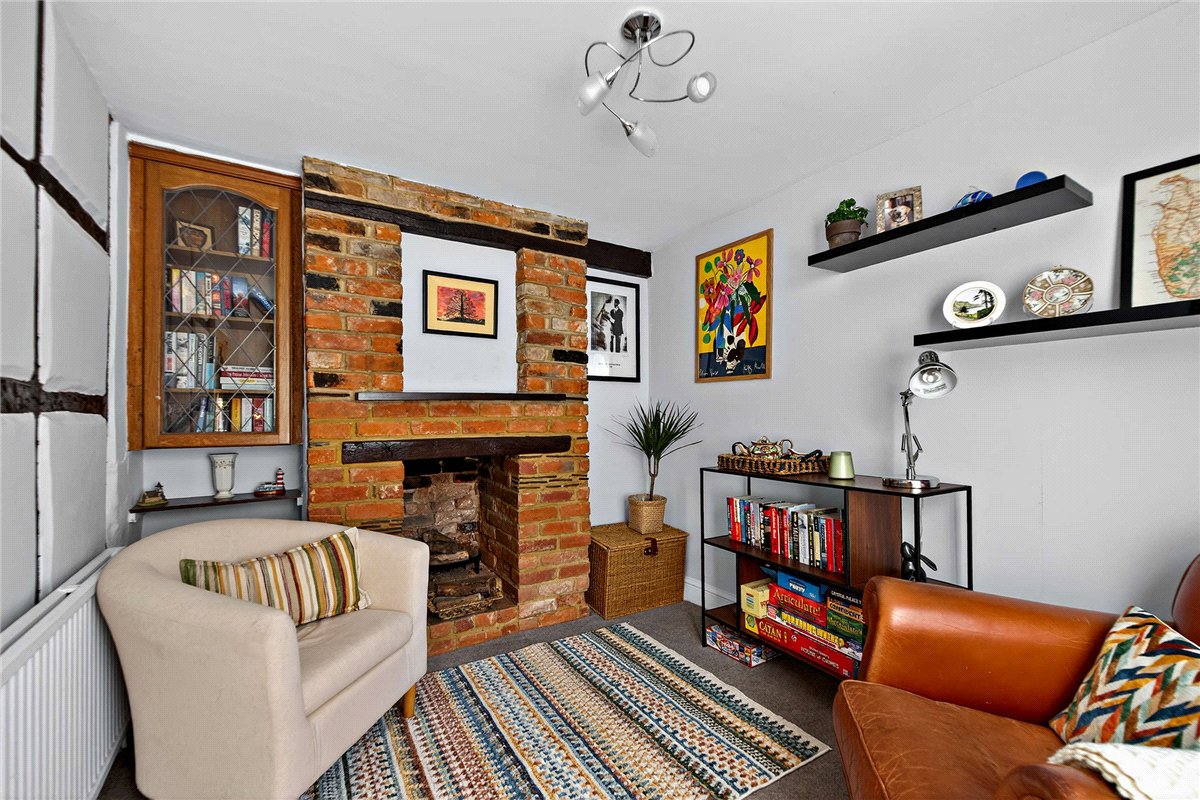 4 bedroom House, George Street, Kingsclere, RG20 - Available, Image 9