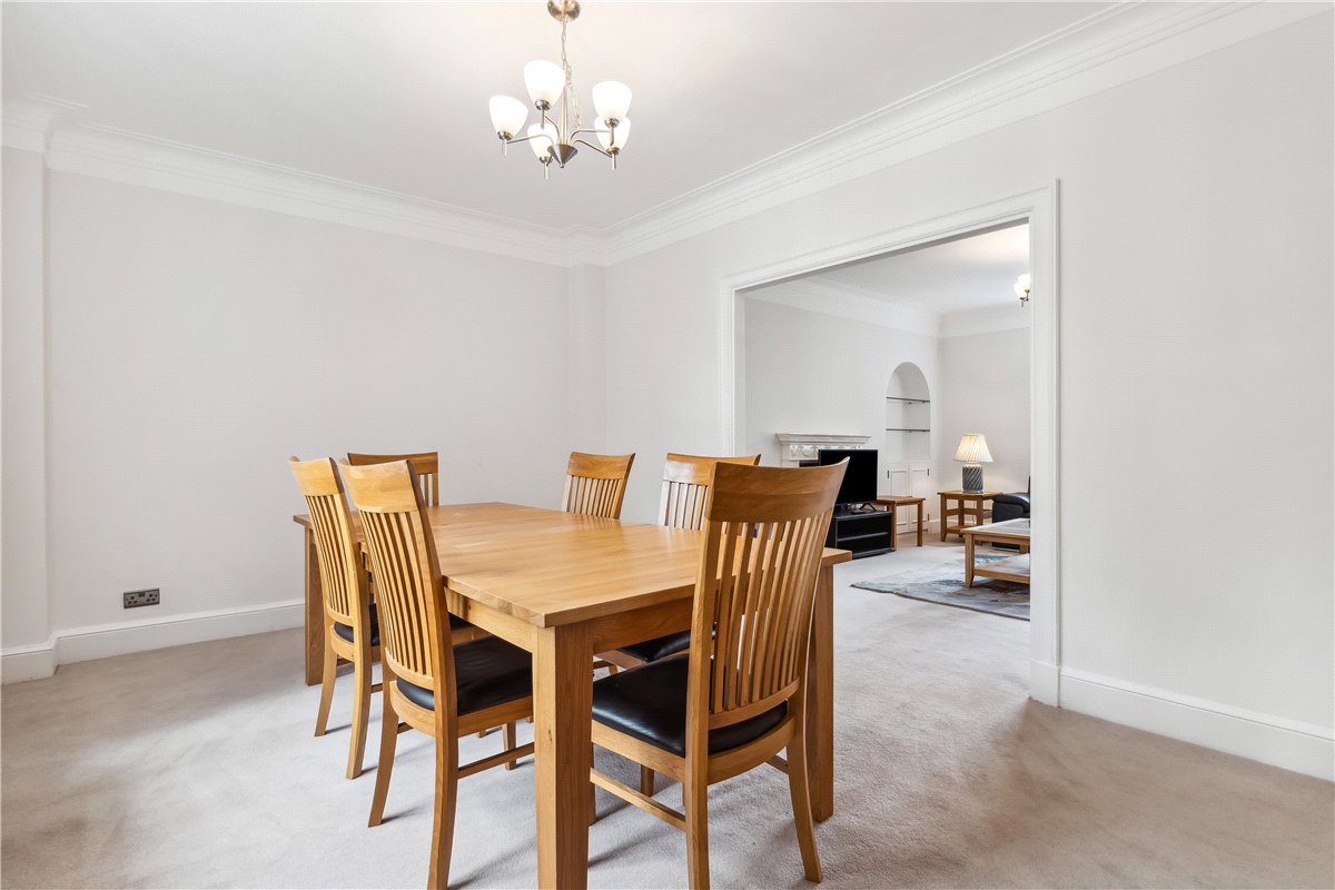 2 bedroom Flat, Chesterfield Gardens, Mayfair, W1J - , Image 12