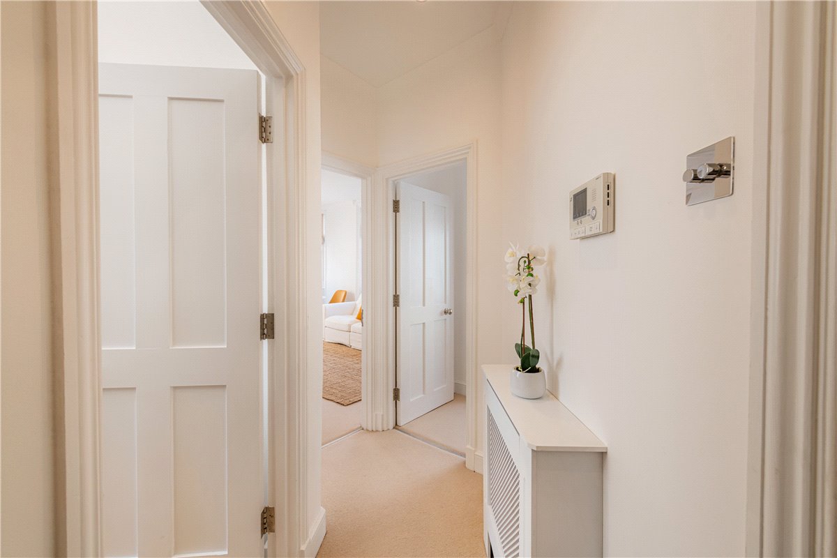 1 bedroom Flat, Brook Street, Mayfair, W1K - Available, Image 10