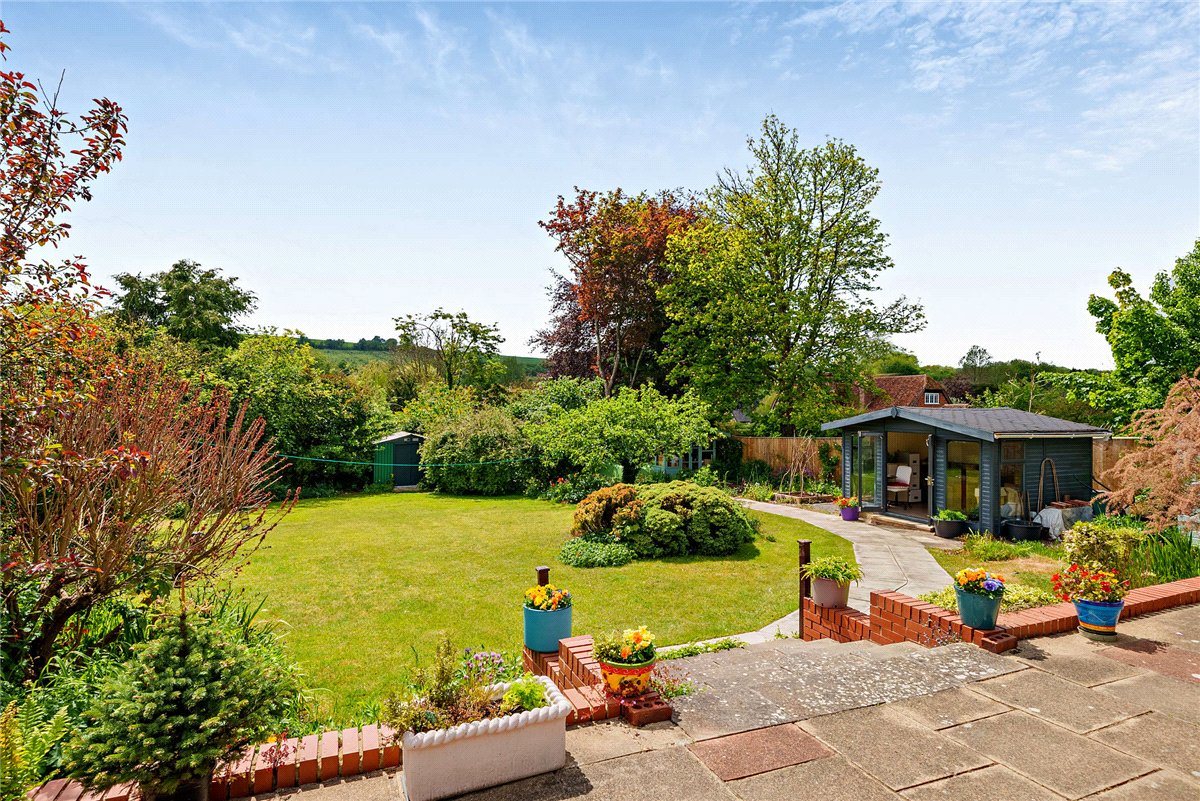 3 bedroom Bungalow, Downs Close, Eastbury, RG17 - Available, Image 21