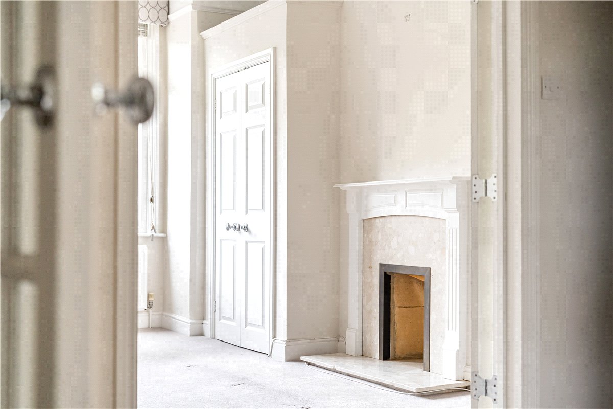 2 bedroom Flat, Walton Crescent, Oxford, OX1 - Let Agreed, Image 16