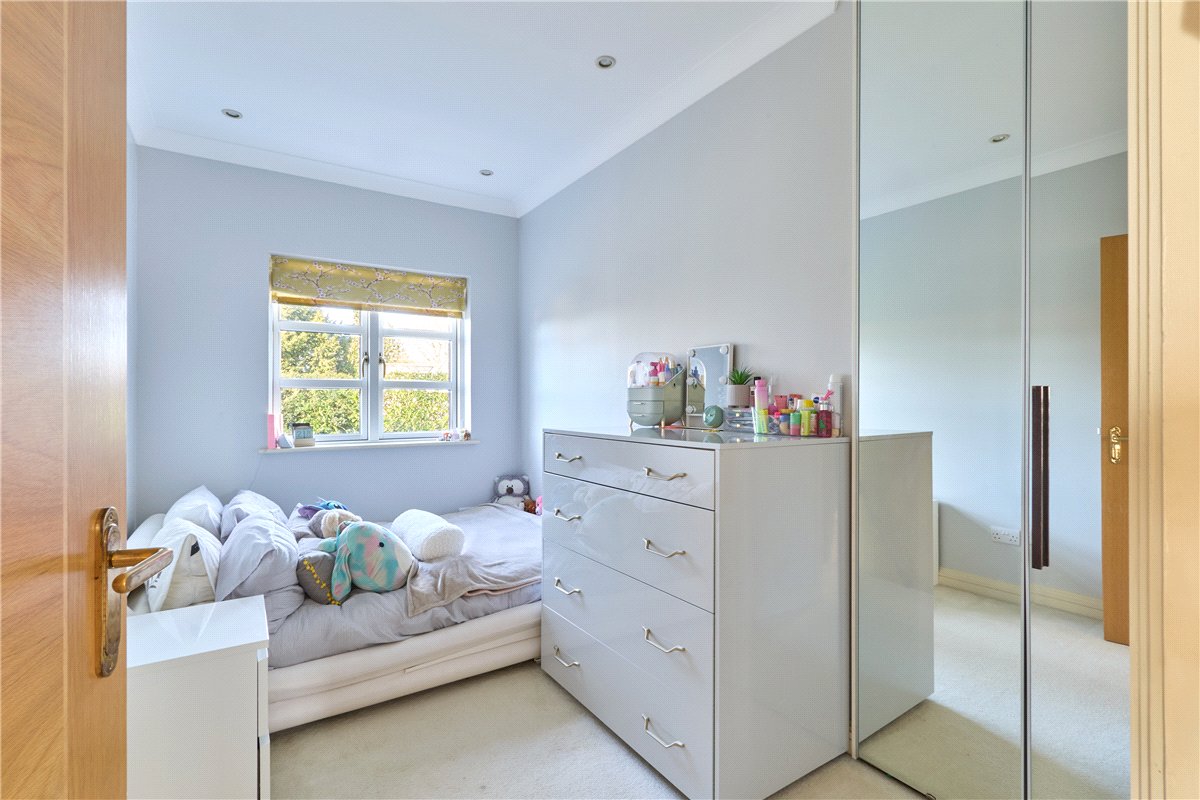 4 bedroom House, Mill Reef, Newmarket, CB8 - Available, Image 3