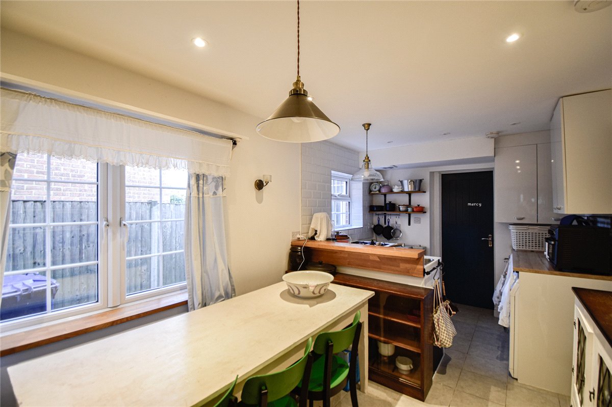 4 bedroom House, Cavesson Court, Cambridge, CB4 - Available, Image 5