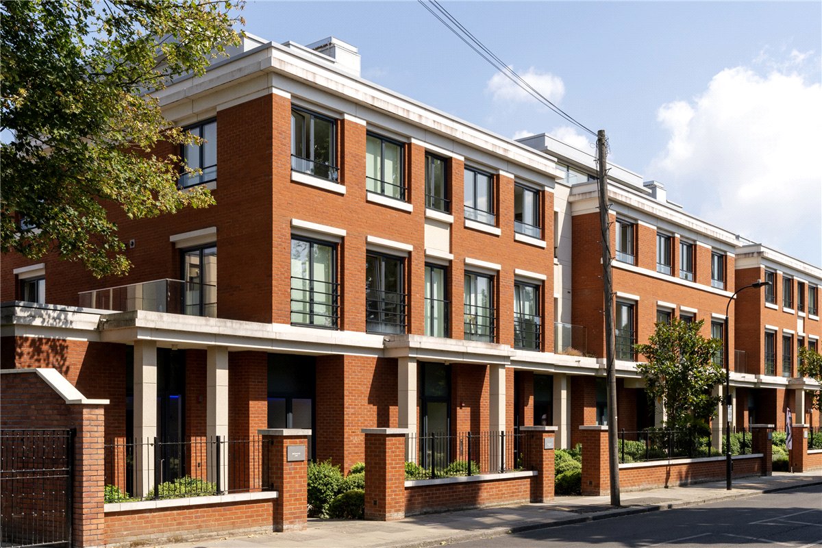 3 bedroom Flat, Broomhouse Lane, London, SW6 - Available, Image 6