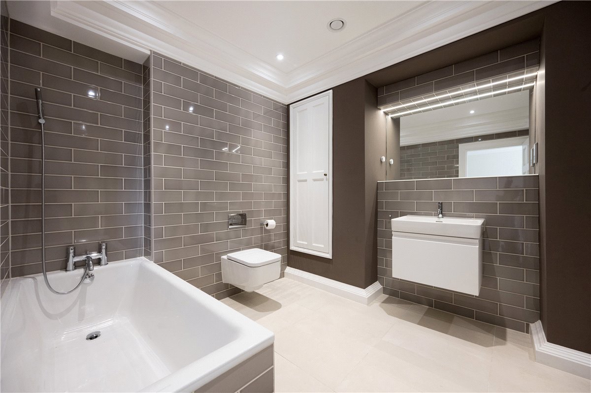 2 bedroom Flat, Shrewsbury, Ledston Hall, Back Newton Lane, WF10 - , Image 13