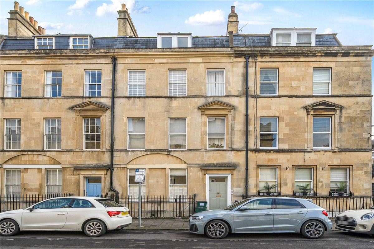 1 bedroom Flat, Daniel Street, Bath, BA2 - Available