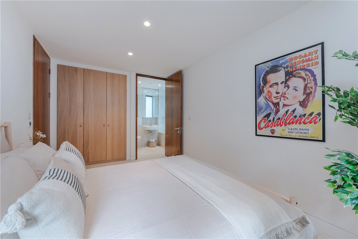 1 bedroom Flat, Oval Road, London, NW1 - Available, Image 3