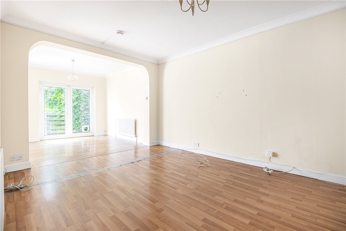 3 bedroom Bungalow, Islip Gardens, Northolt, UB5 - Sold, Image 5