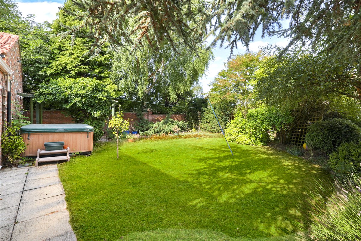 5 bedroom House, Grimston Bar, York, YO19 - Available, Image 2