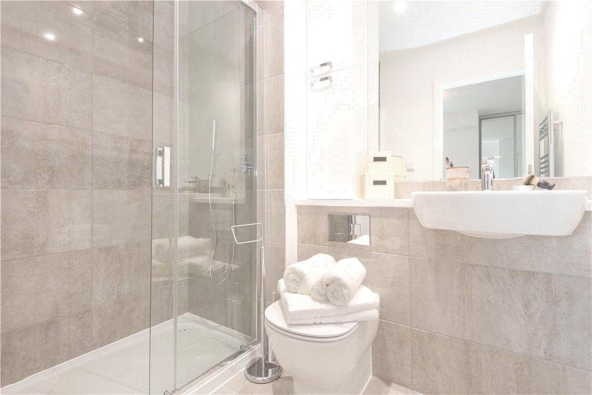 3 bedroom Flat, Heartwell Avenue, London, E16 - Let Agreed, Image 15
