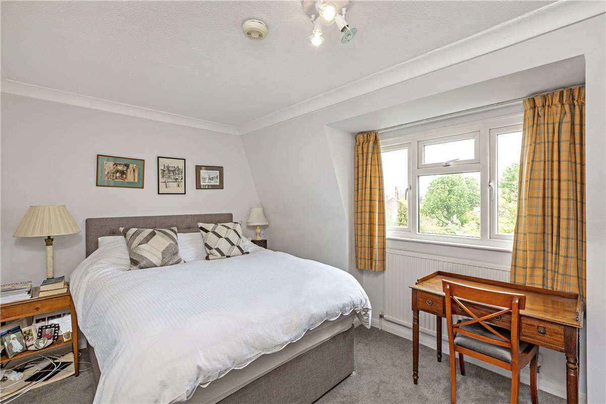 3 bedroom House, Swan Place, Barnes High Street, SW13 - , Image 6