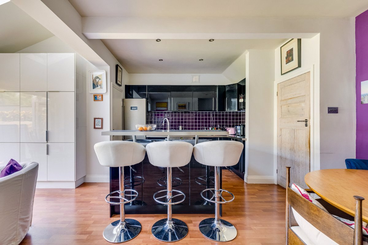 4 bedroom House, Kingsway, London, SW14 - Available, Image 17