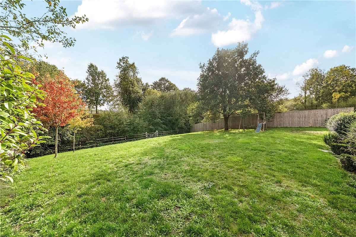 4 bedroom House, Adbury, Newbury, RG20 - Available, Image 16