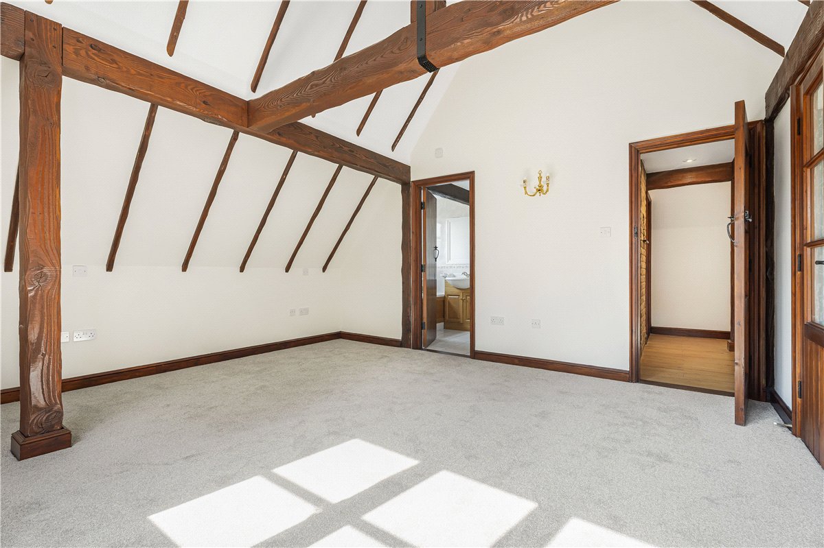 3 bedroom House, London Road, Wendover, HP22 - Available, Image 14