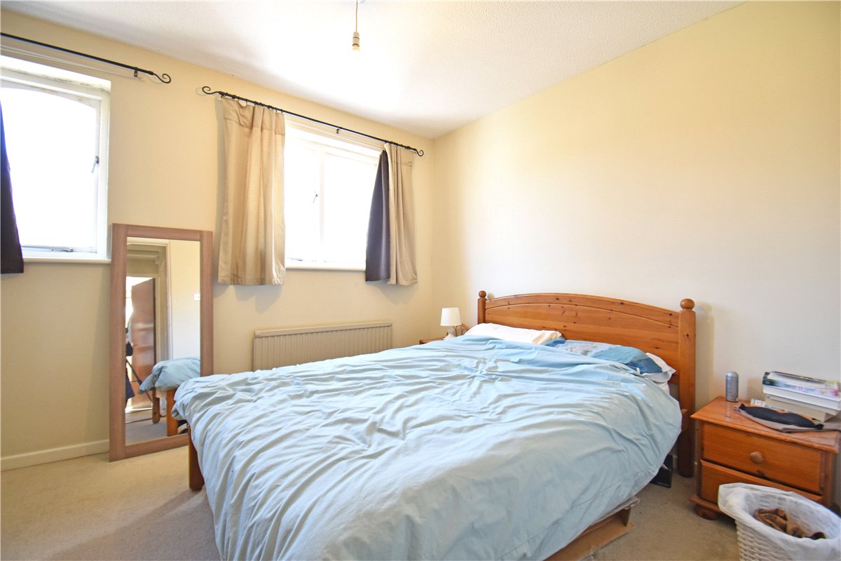 2 bedroom House, Primary Court, Chesterton, CB4 - , Image 2