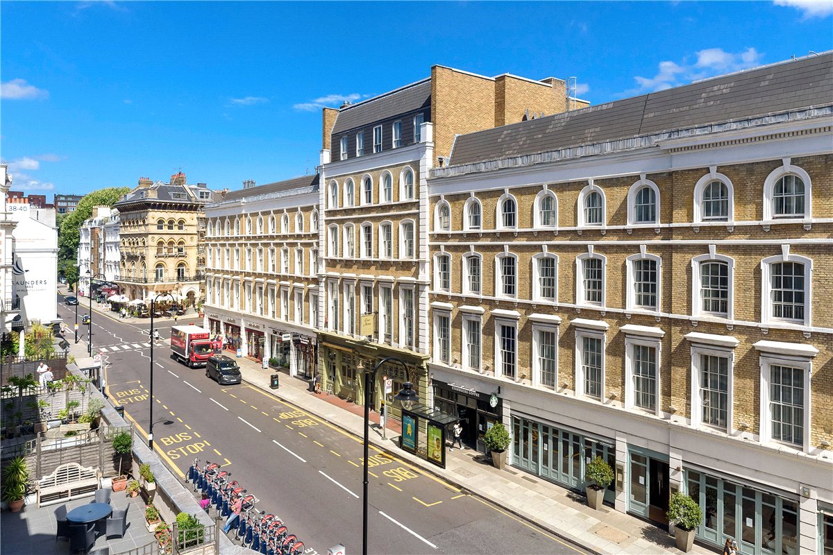 4 bedroom Flat, St Georges Court, Gloucester Road, SW7 - Available, Image 2