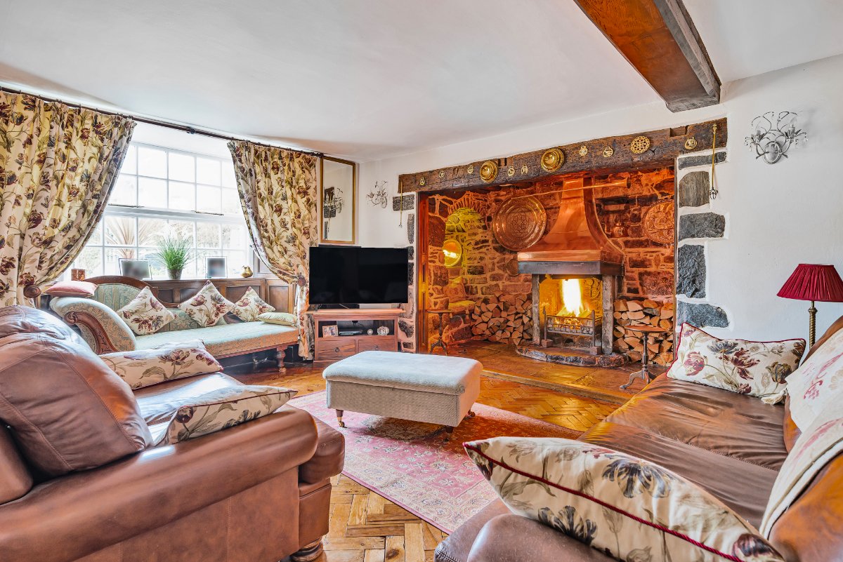 5 bedroom House, Lender Lane, Mullion, TR12 - Available, Image 8
