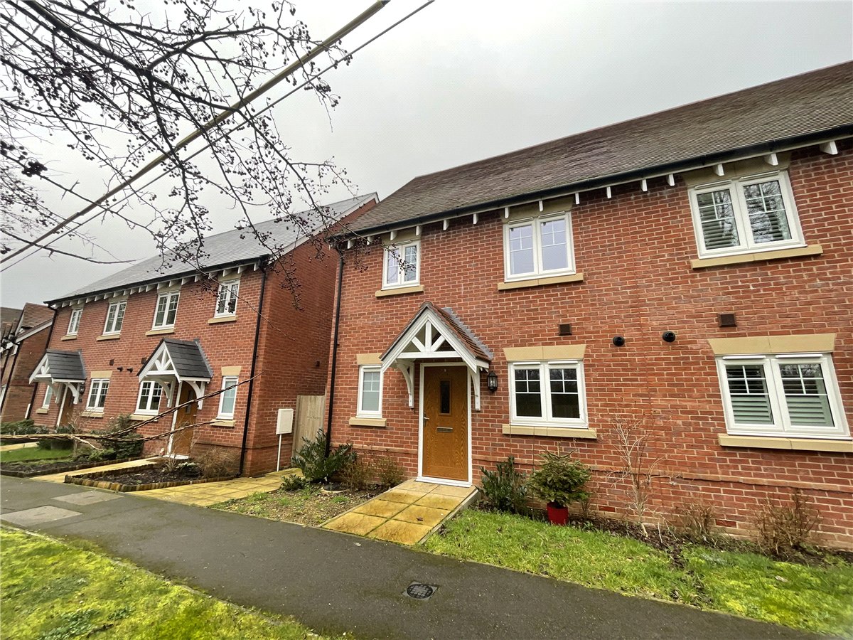 2 bedroom House, Woolhampton, Reading, RG7 - 