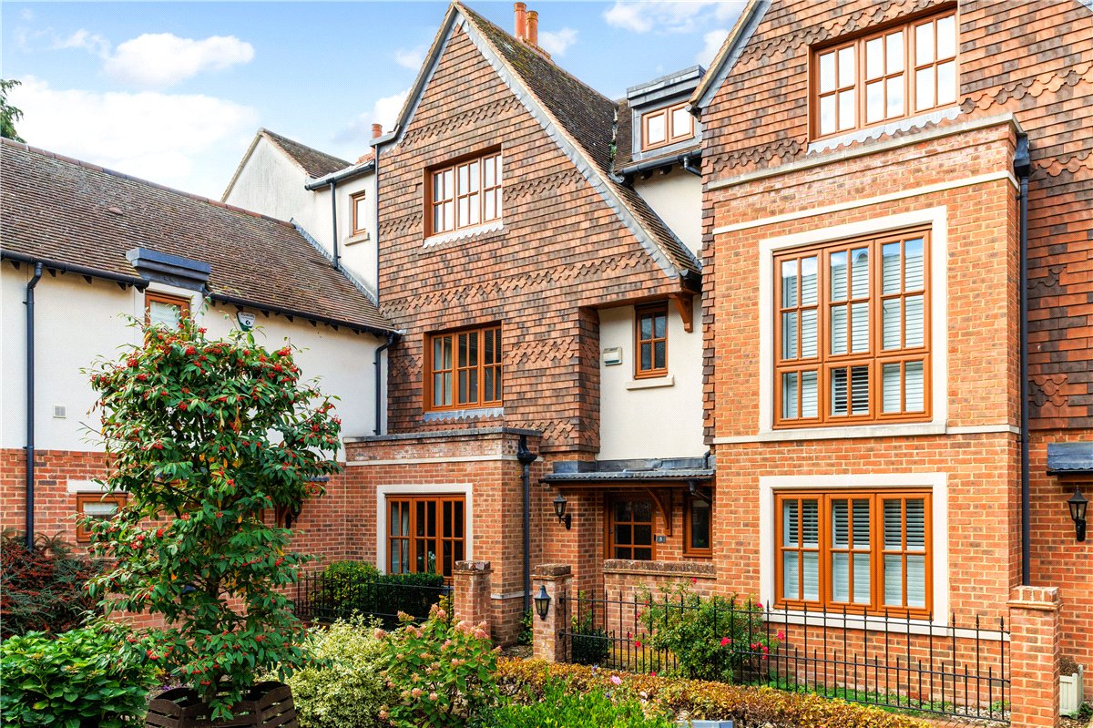 4 bedroom House, Cromwell Court, Marlborough, SN8 - Sold STC, Image 21