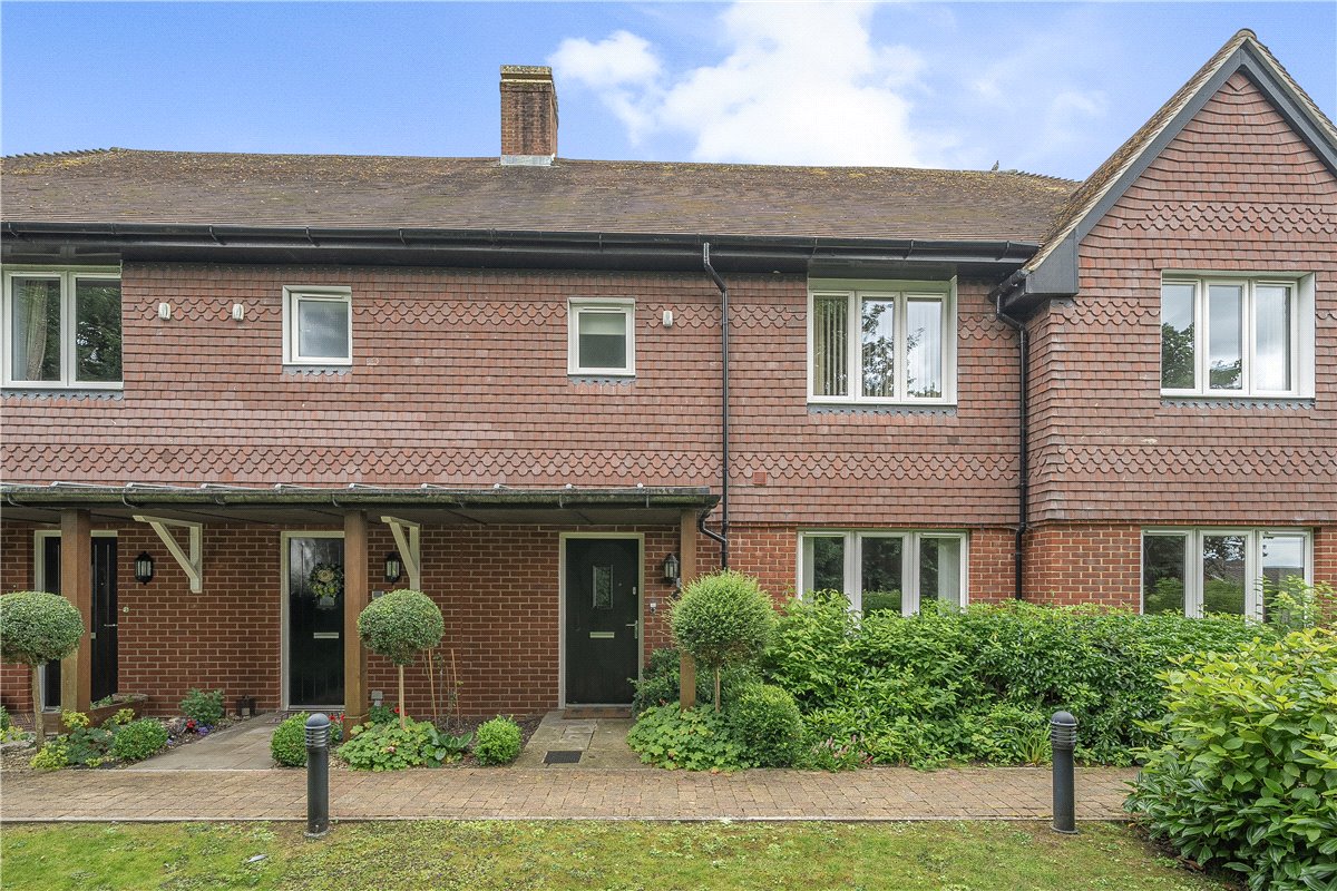 3 bedroom House, Priory Court, Marlborough, SN8 - Available