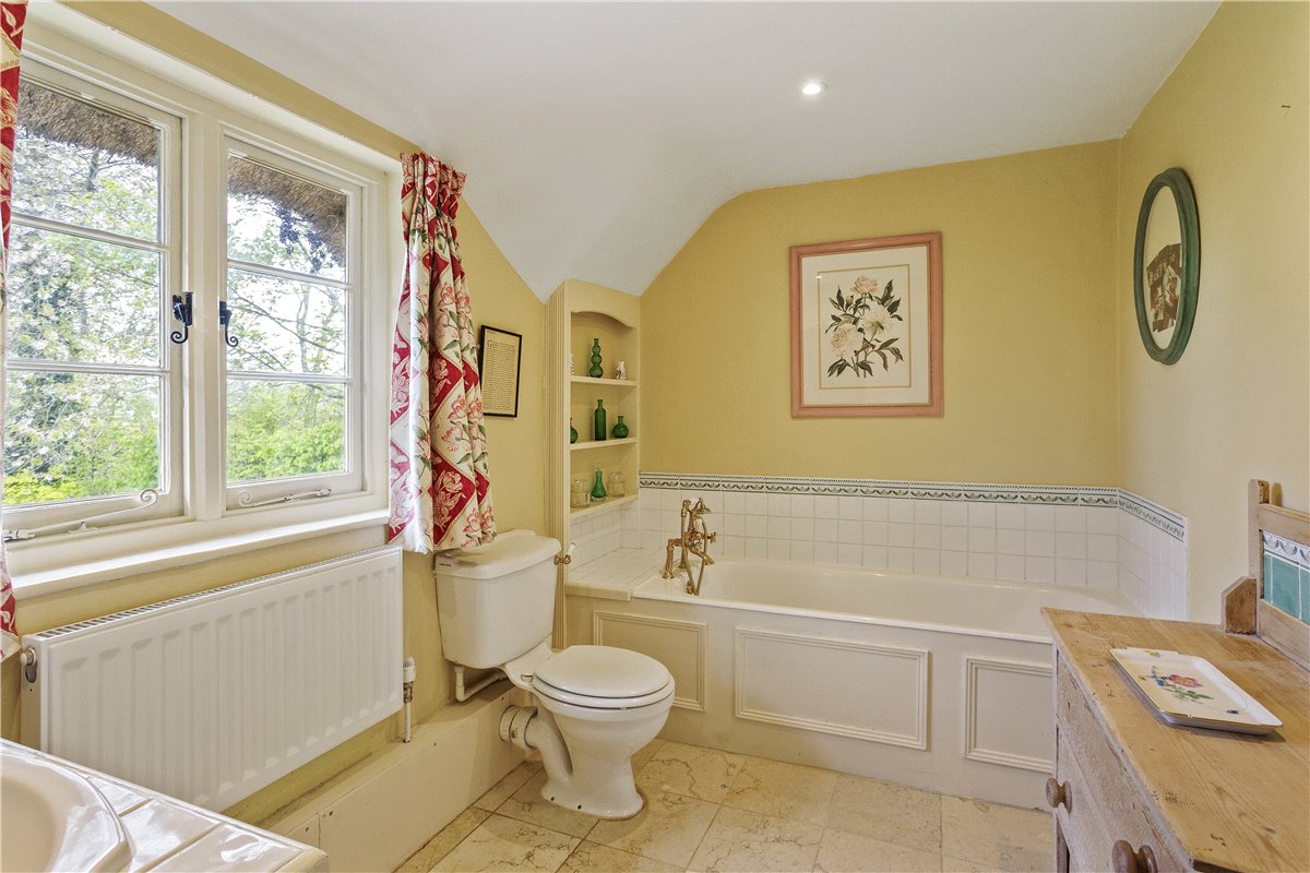 5 bedroom House, The Street, Marden, SN10 - Available, Image 11