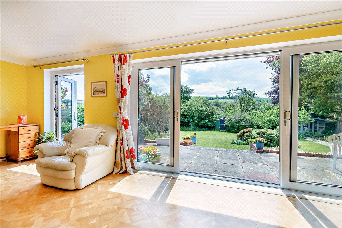 3 bedroom Bungalow, Downs Close, Eastbury, RG17 - Available, Image 9