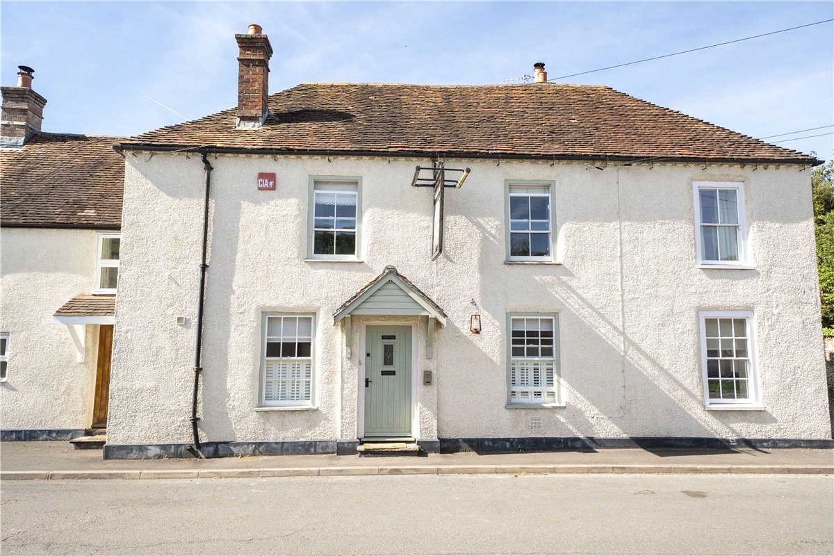 5 bedroom House, West Street, Hambledon, PO7 - Available