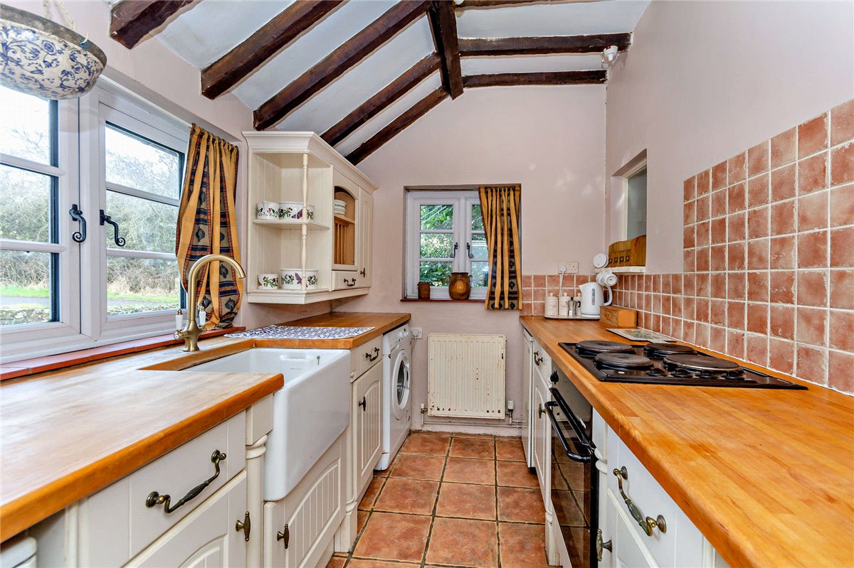 2 bedroom House, Belmont, Woodspeen, RG20 - Available, Image 1