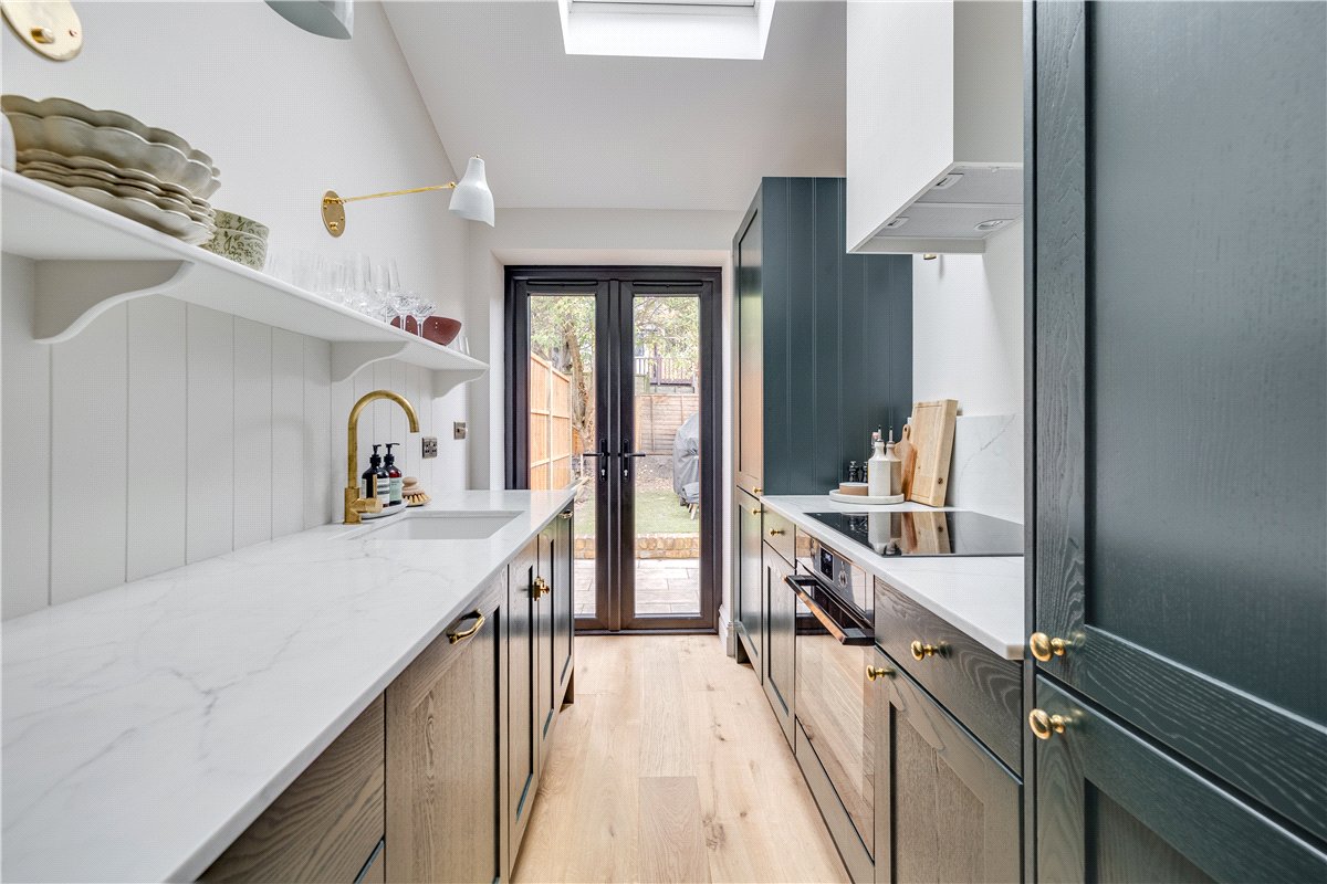 2 bedroom Flat, Astonville Street, London, SW18 - Sold, Image 15