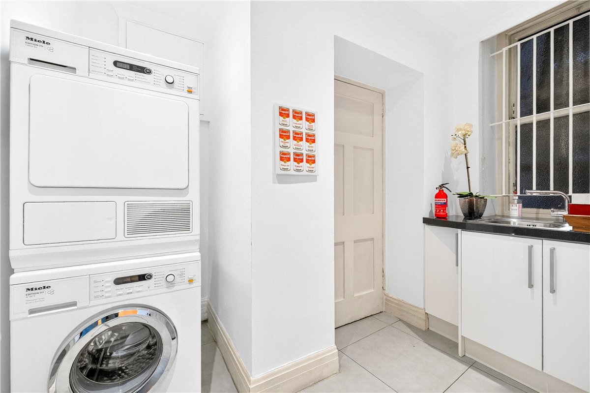 4 bedroom Flat, Knightsbridge, London, SW1X - Available, Image 11