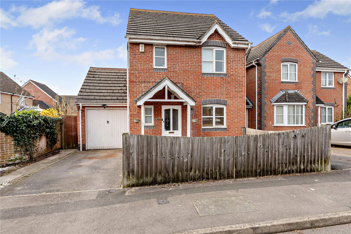 Meadowsweet Close, Thatcham, RG18