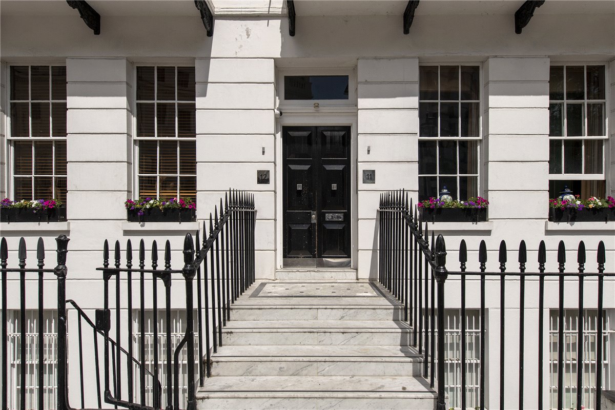 1 bedroom Flat, Chesham Place, Belgravia, SW1X - Available, Image 1