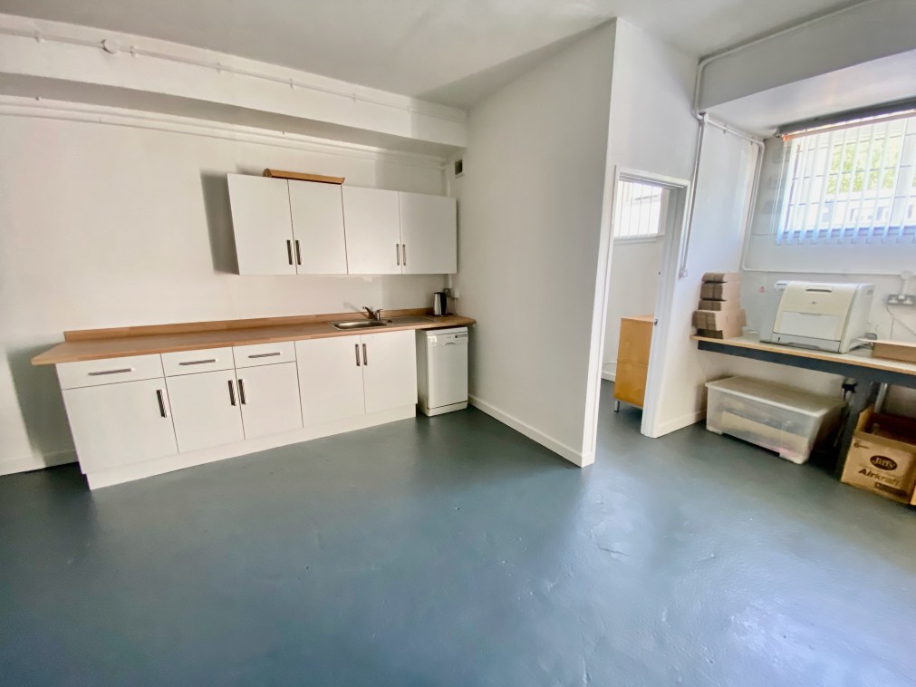 1025 Sq Ft, Brassmill Enterprise Centre, Bath, BA1 - Available, Image 10