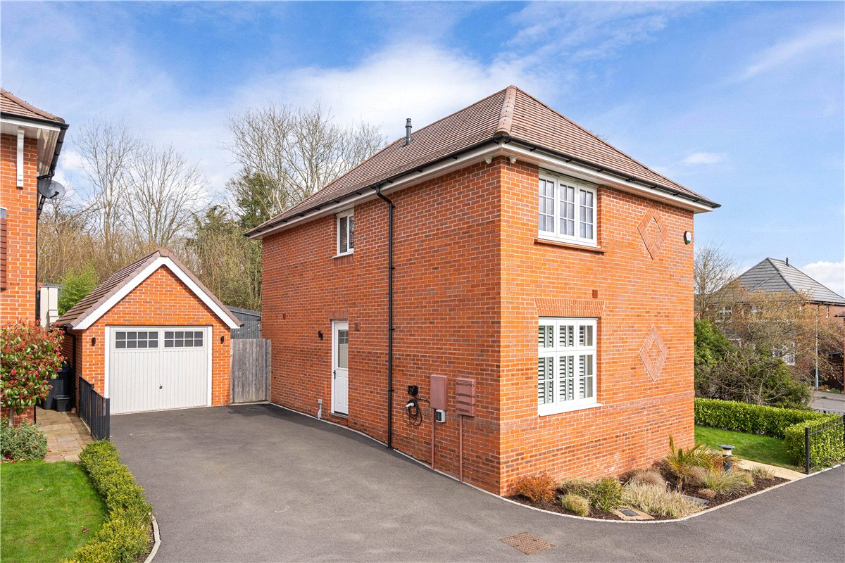 3 bedroom House, Garside Way, Marlborough, SN8 - Sold, Image 1