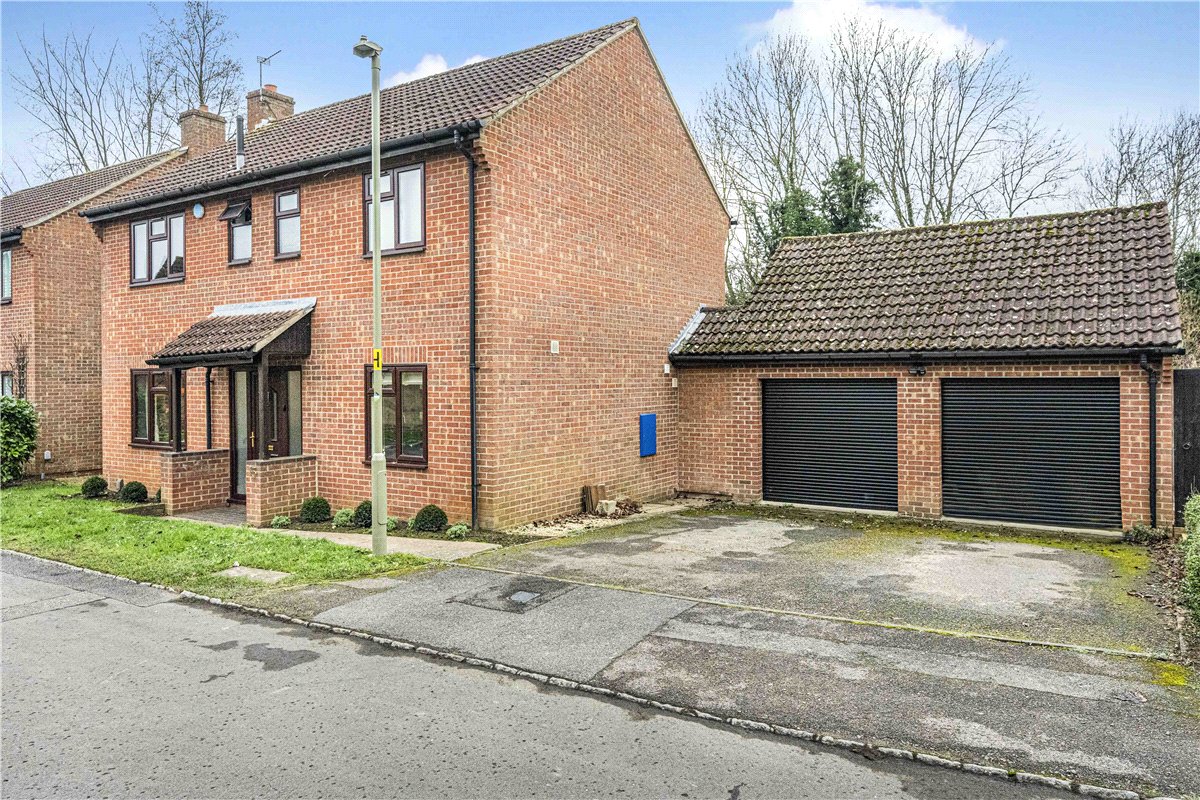4 bedroom House, Gardiner Close, Abingdon, OX14 - Available, Image 19