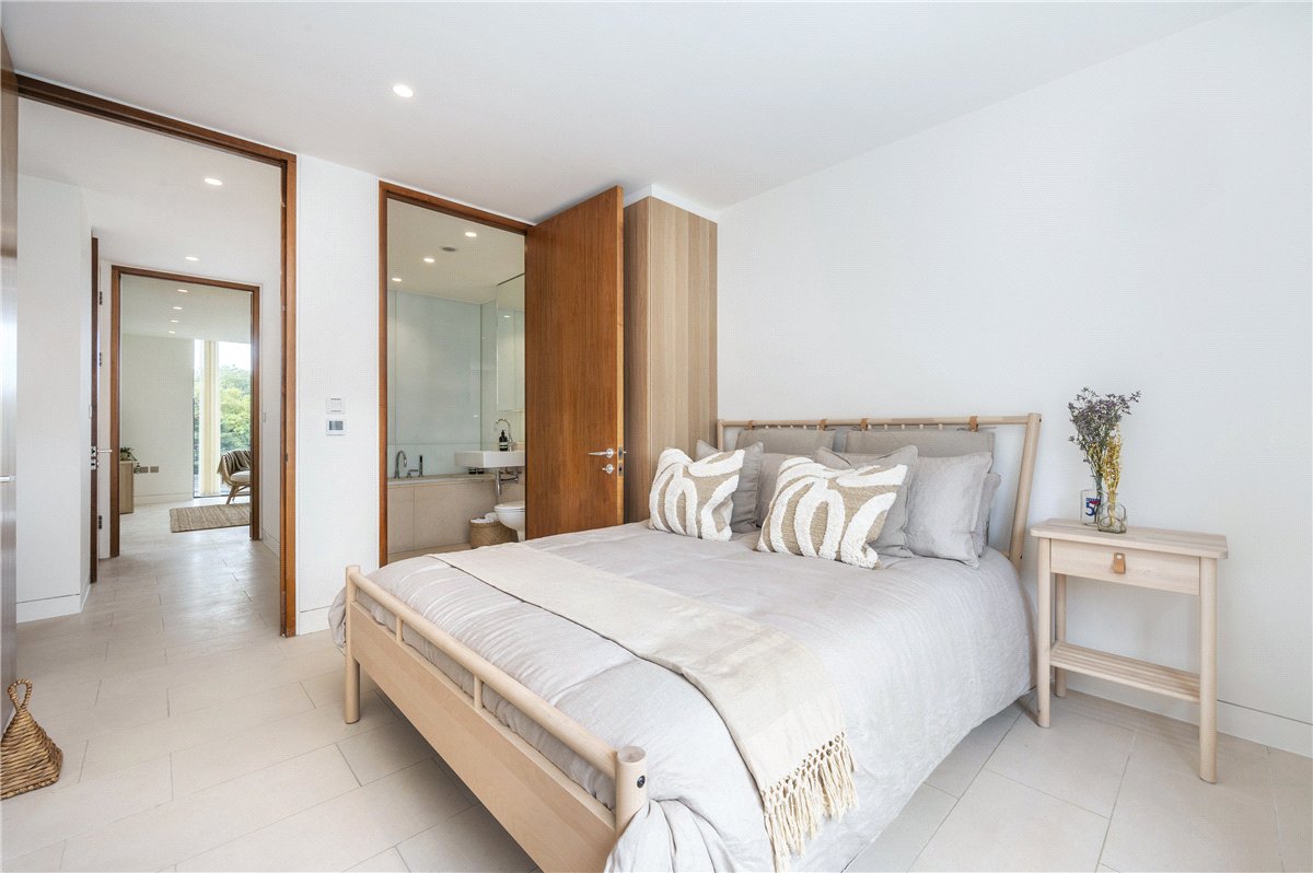 2 bedroom Flat, Latitude House, Oval Road, NW1 - Available, Image 4