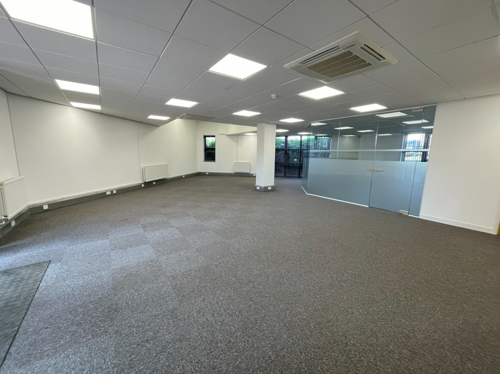 3177 Sq Ft, Unit 5 Isis Business Centre, Oxford, OX4 - Under Offer, Image 1