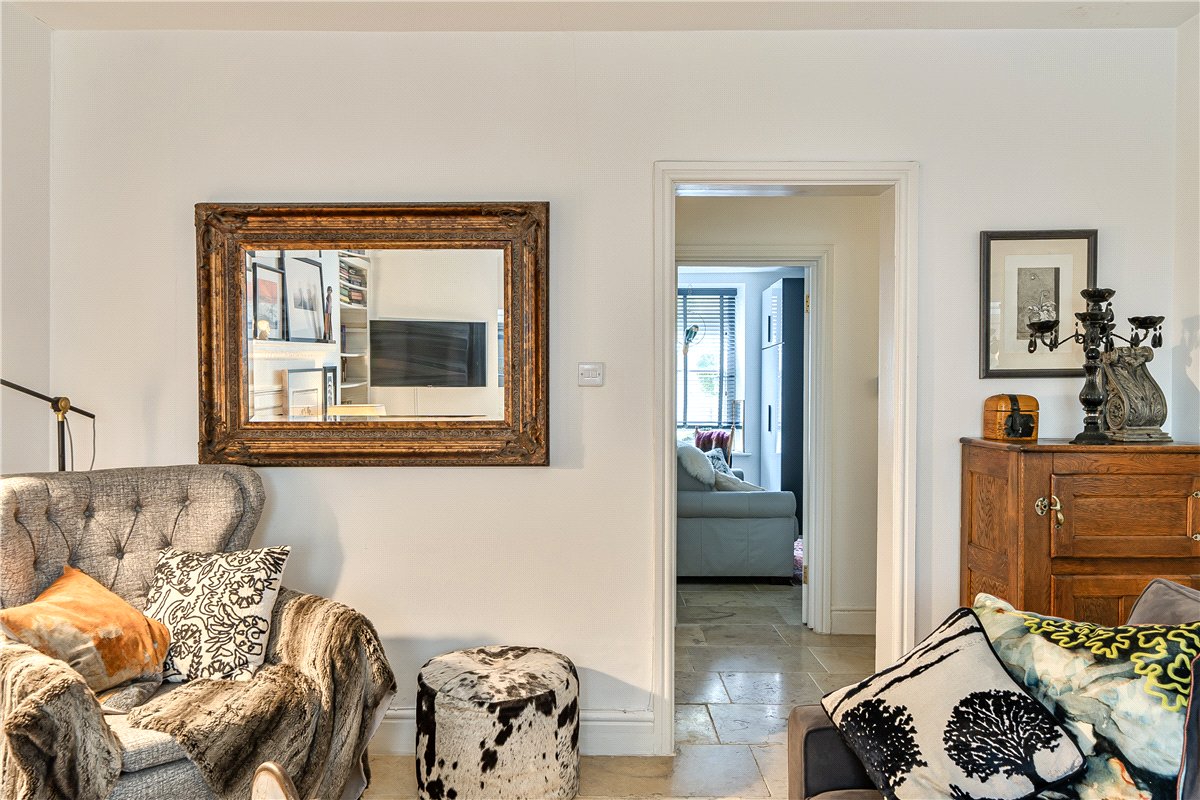2 bedroom Flat, Sydney Place, Bath, BA2 - Available, Image 8