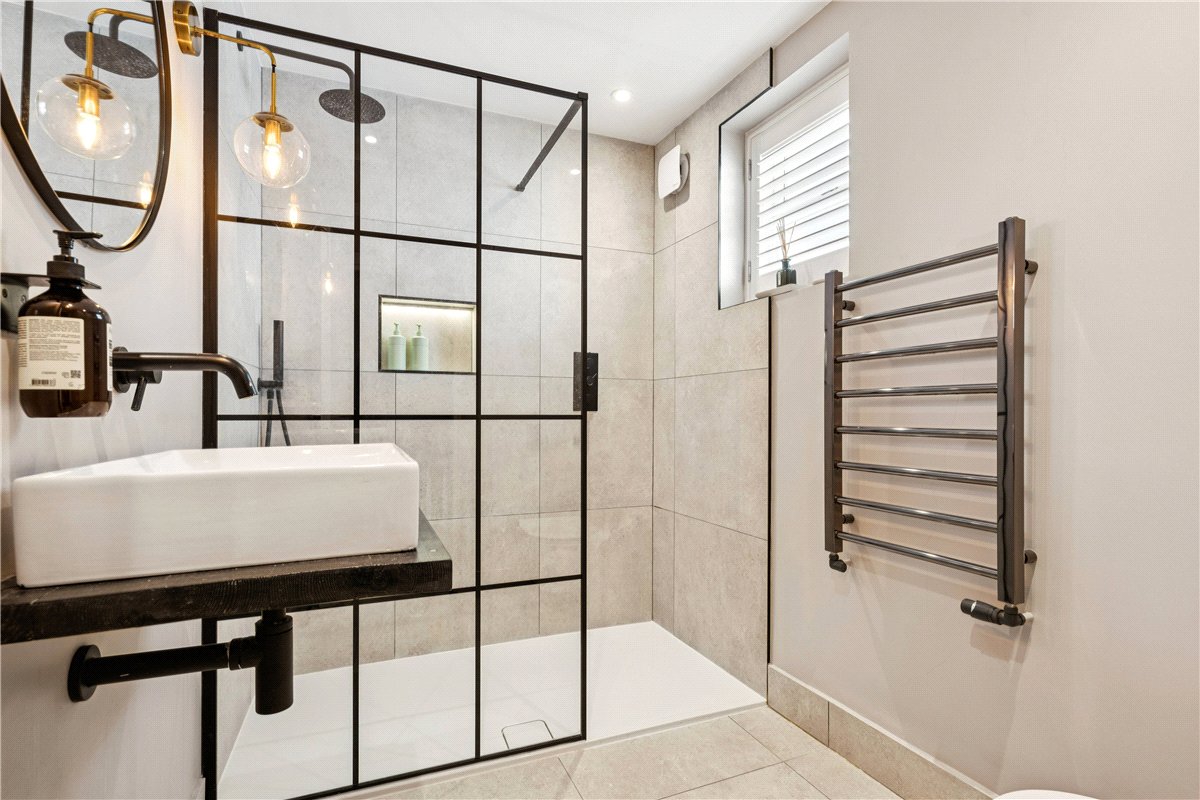 2 bedroom Maisonette, Sidbury Street, London, SW6 - Available, Image 7