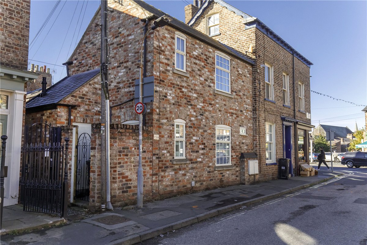 1 bedroom House, Vine Street, York, YO23 - Available