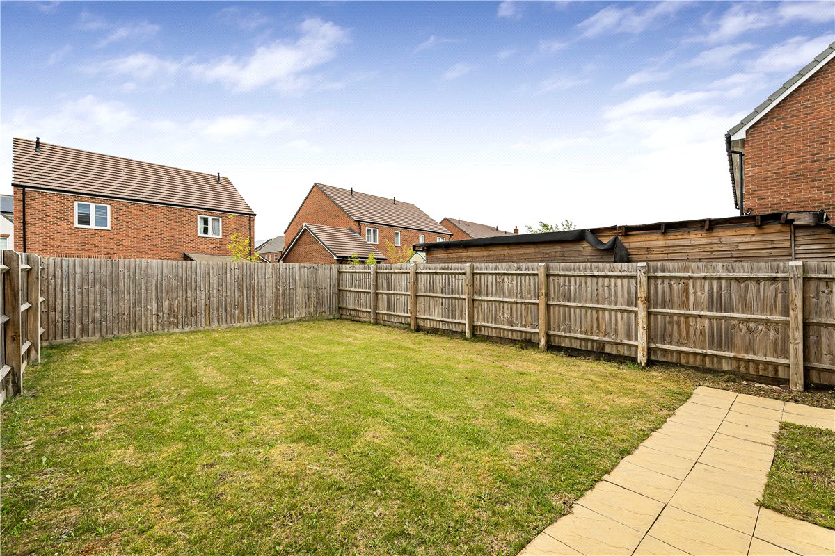 3 bedroom House, Sydney Street, Aylesbury, HP21 - Let Agreed, Image 13
